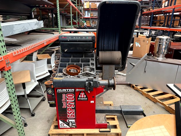 Image for Francis Tuttle Technology Machinery, Tools, & Furniture Auction