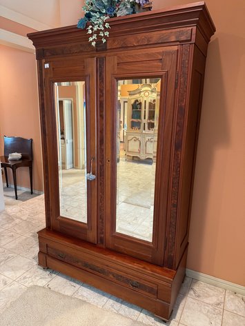 Image for Estate of NFL Hall of Fame Bobby Layne - High End Antique Furniture, Decor & Collectibles