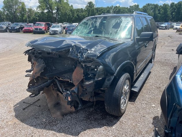 Image for Arrow Wrecker Impound Auction