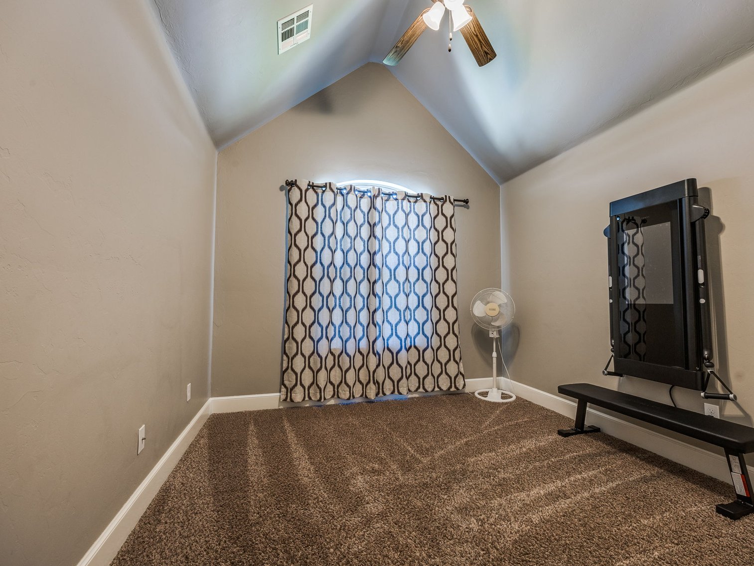 Image for 9208 NW 137th St, Yukon, OK - GORGEOUS 2,017 3bd, 2ba Home w/ Bonus Room & Upgrades!