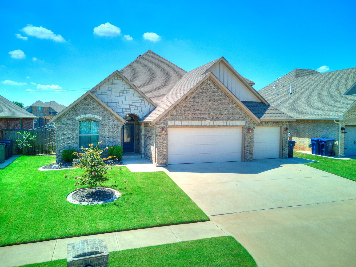 Image for 9208 NW 137th St, Yukon, OK - GORGEOUS 2,017 3bd, 2ba Home w/ Bonus Room & Upgrades!