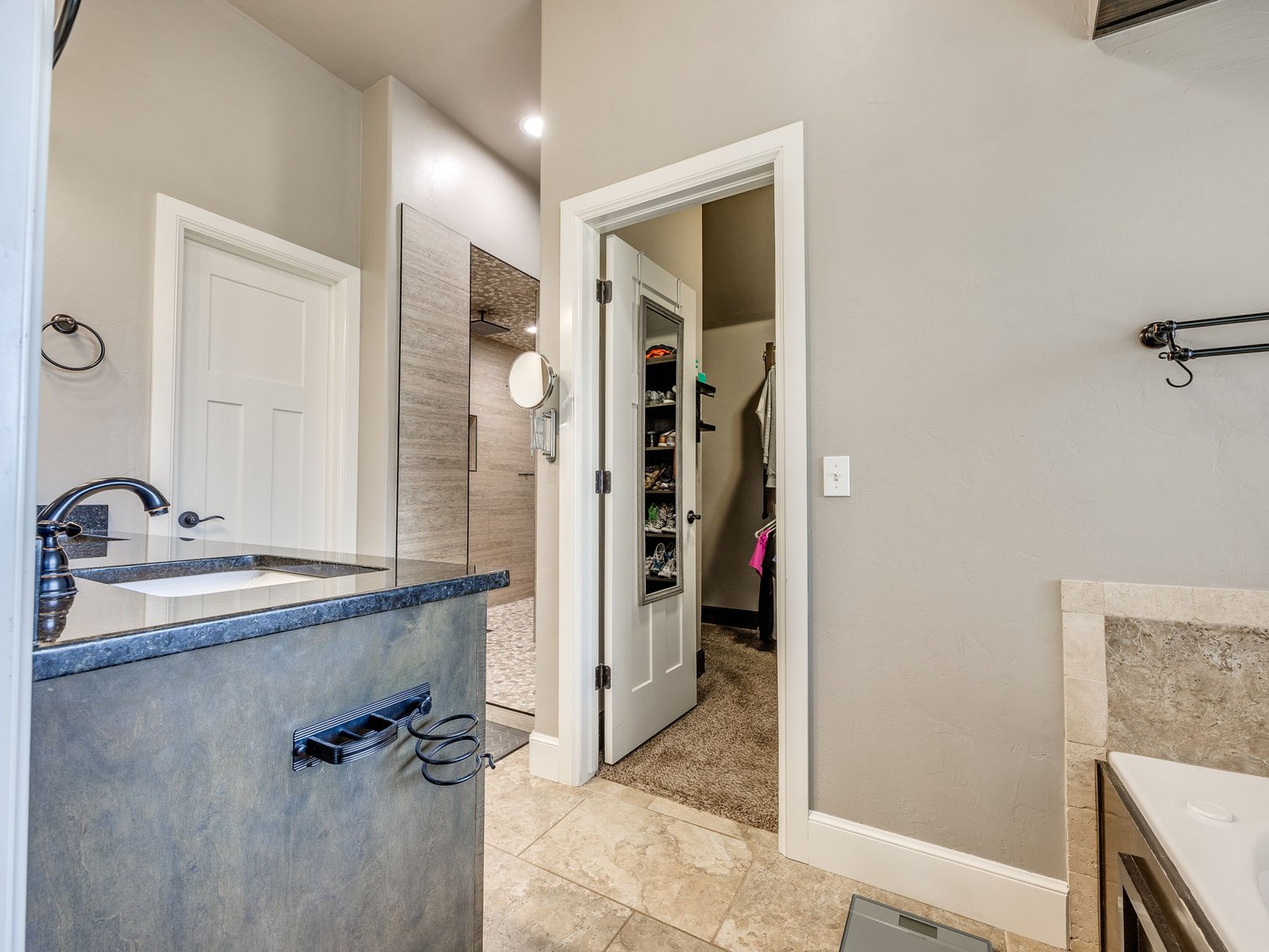 Image for 9208 NW 137th St, Yukon, OK - GORGEOUS 2,017 3bd, 2ba Home w/ Bonus Room & Upgrades!