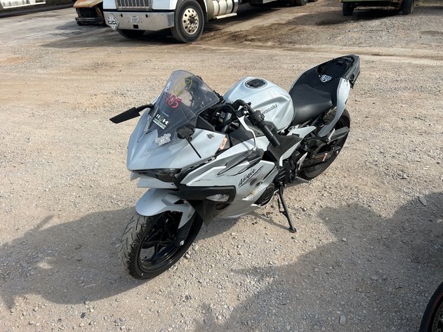 Image for CarCab Wrecker Impound Auction