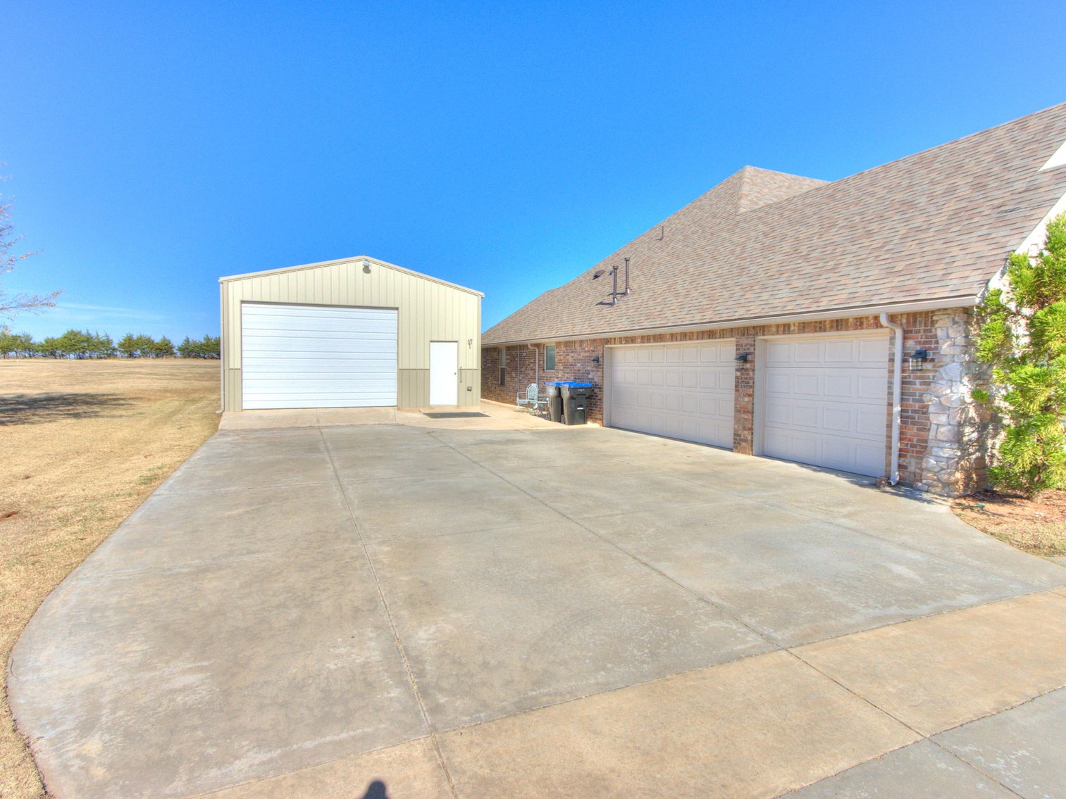 Image for 5861 Whispering Lakes Dr, Noble, OK - Beautiful Home, Shop, & Acreage
