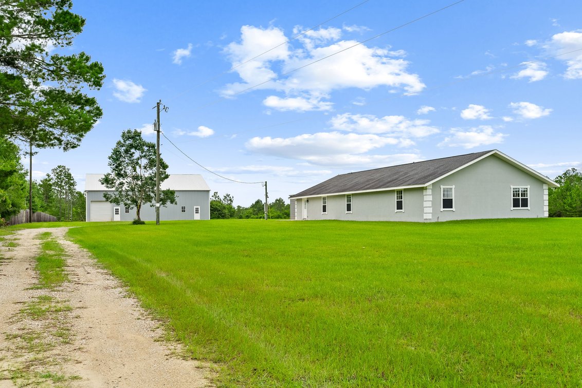Image for Private Runway with Home & Hangar on 80± acres in Fountain, Florida