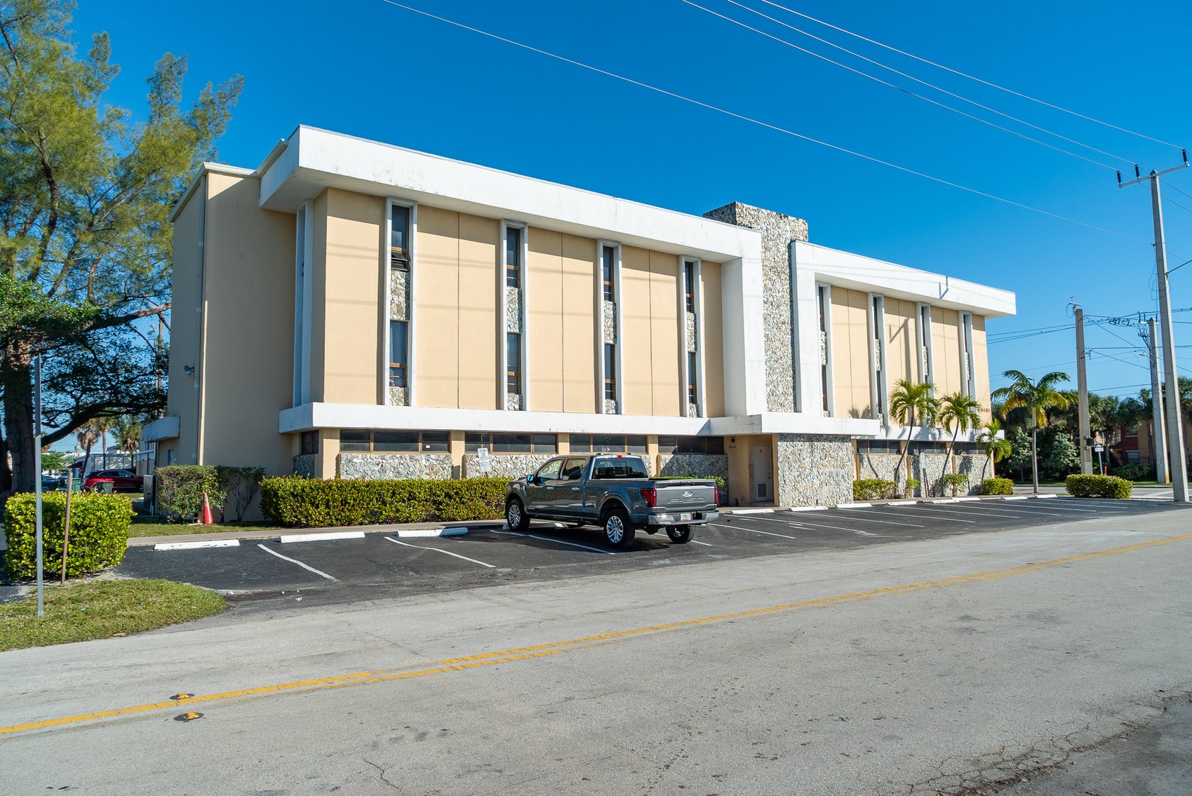 Image for Real Estate Auction By Order of Assignee - Oakland Park, FL