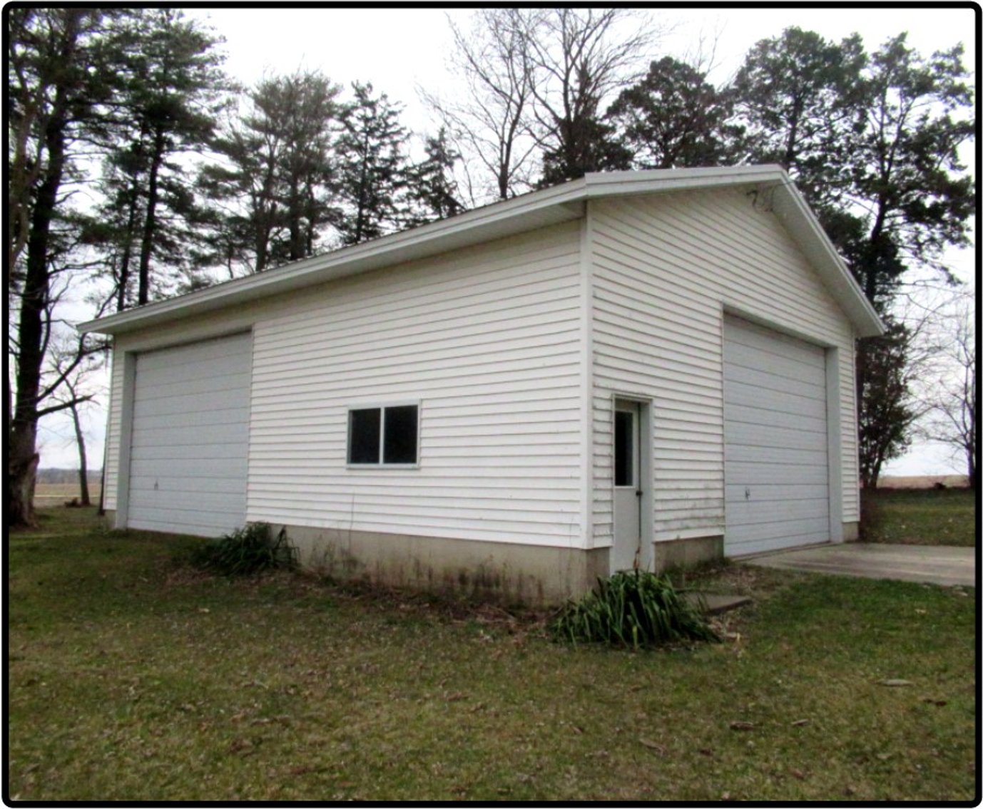 Image for Closed - Delaware Co., IA - 2.83 Ac., m/l (010-2826-01)