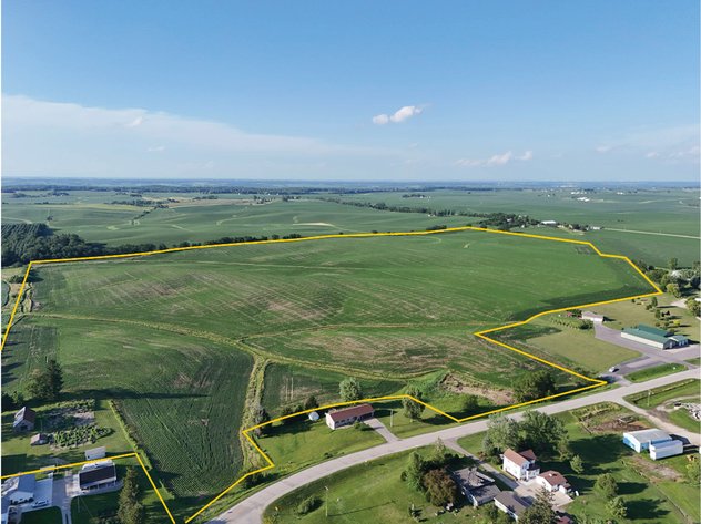 Image for Closed - Iowa Co., IA - 146.73 Ac., m/l (010-3072-01)