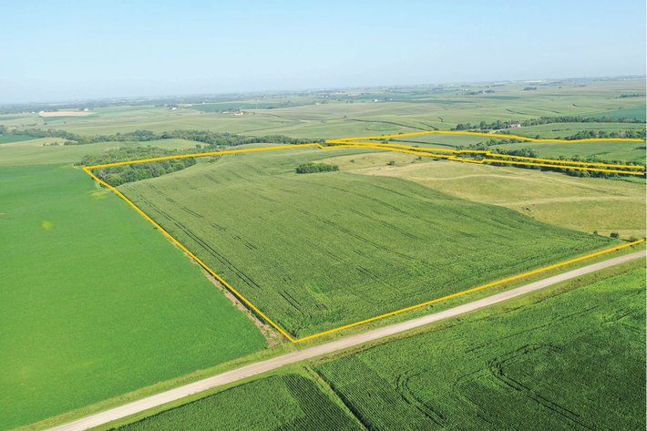 Image for Closed - Marshall Co., IA - 143.58 Ac., m/l (000-4112-01)