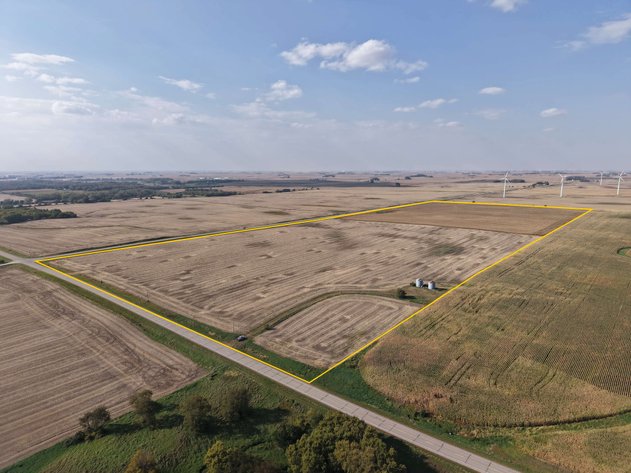 Image for Closed - Hancock Co., IA - 105.00 Ac., m/l (020-0582-01)