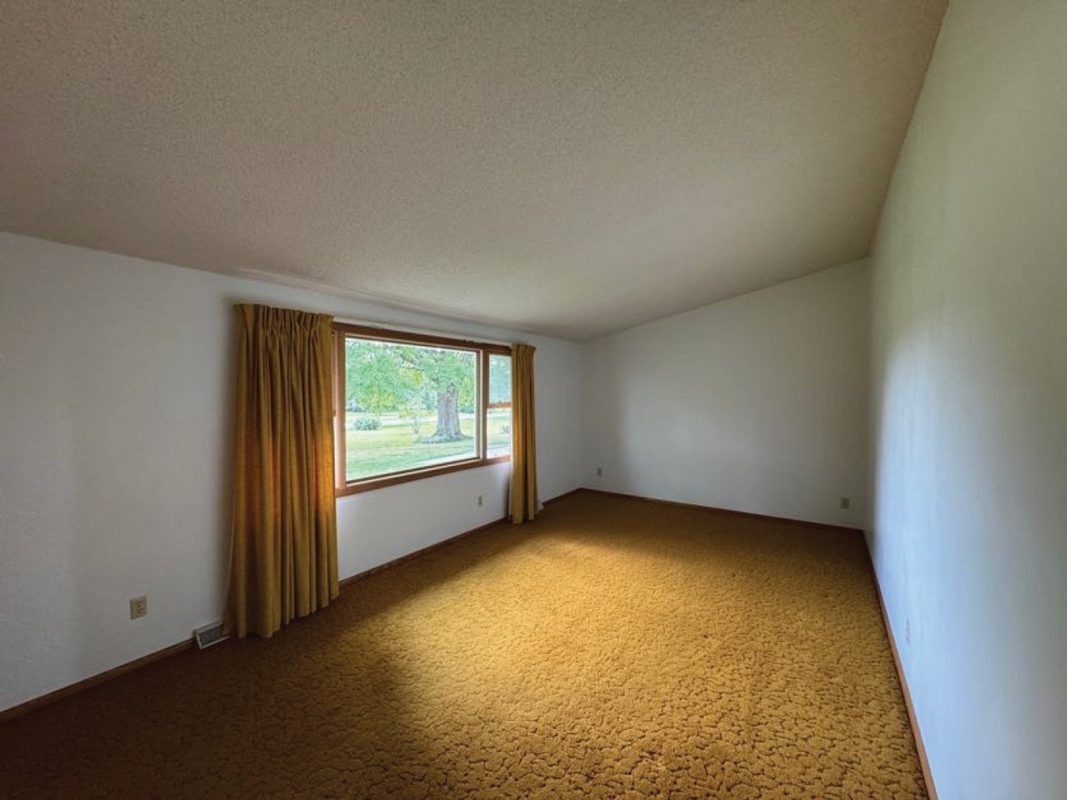 Image for Closed - Cedar Co., IA - 5.30 Ac., m/l (010-3149-03)
