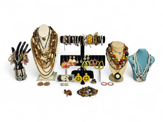 Necklaces, Bracelets, Earrings & More Fashion Jewelry