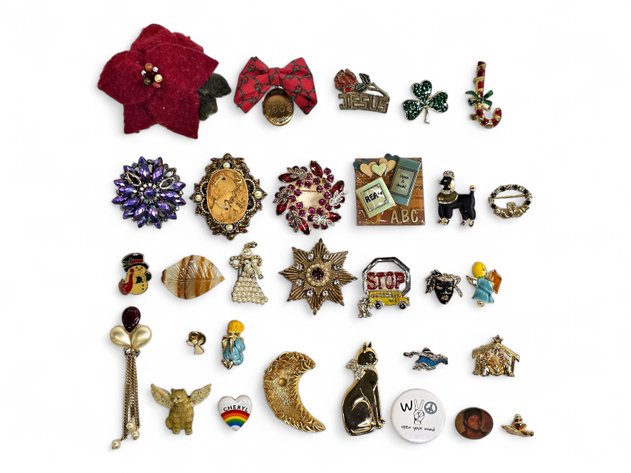 30x Pins & Brooches - Christmas, Religious, Animal, Hobbies & More