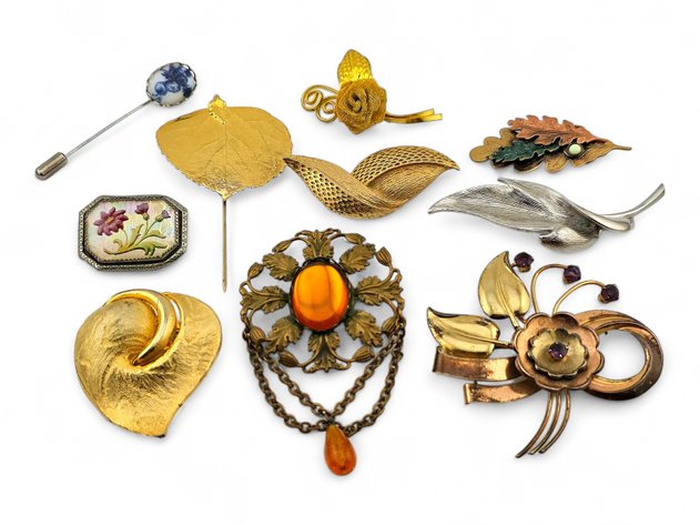 10x Pins & Brooches - Harry Iskin, Jonette Jewelry & More