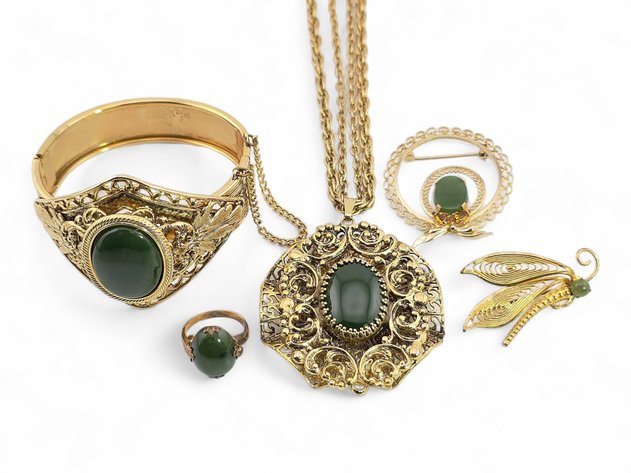 Jade Pendant Necklace, Bracelet, Brooches & Ring