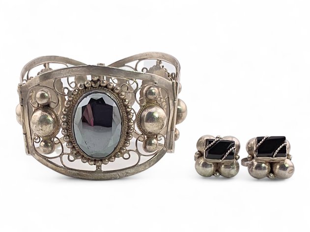 Sterling Silver, Hematite & Onyx Bracelet & Earrings