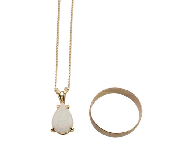 10k Yellow Gold Opal Pendant w/ 14k Yellow Gold Necklace Chain & Ring