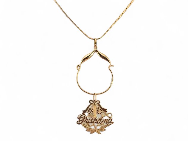 14k Yellow Gold Grandma Charm Necklace
