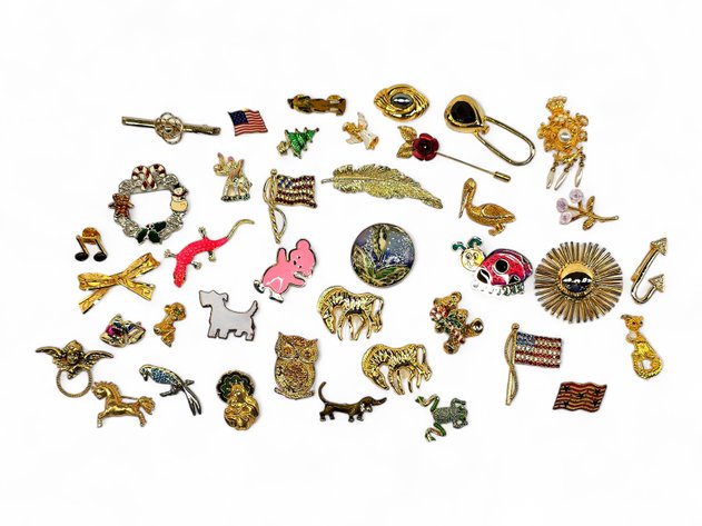 39x Pins & Brooches - Flags, Holidays, Animals, Floral, Musical & More