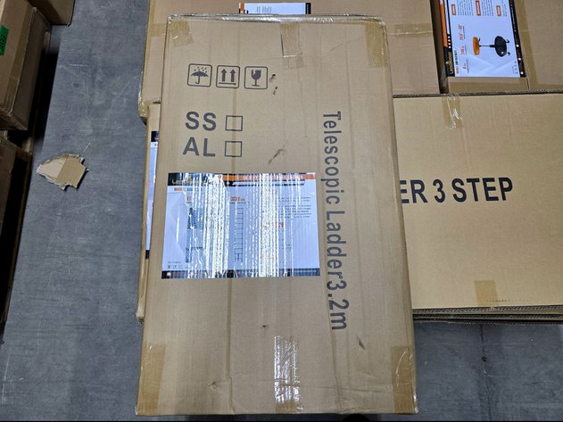 10.5' Telescoping Ladder - LandHonor - LHR-TL11