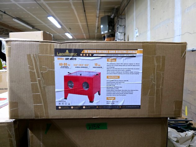 19-Gallon Portable Sand Blasting Cabinet - LandHonor - LHR-SBC19