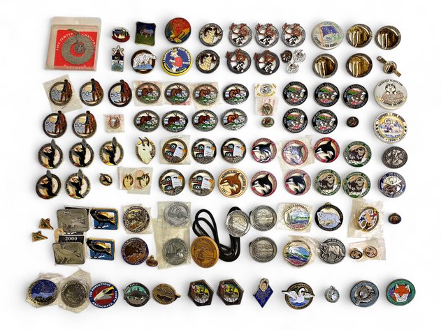 108x Fur Rendezvous Pins, Anniversary Pins & Pewter Ornaments