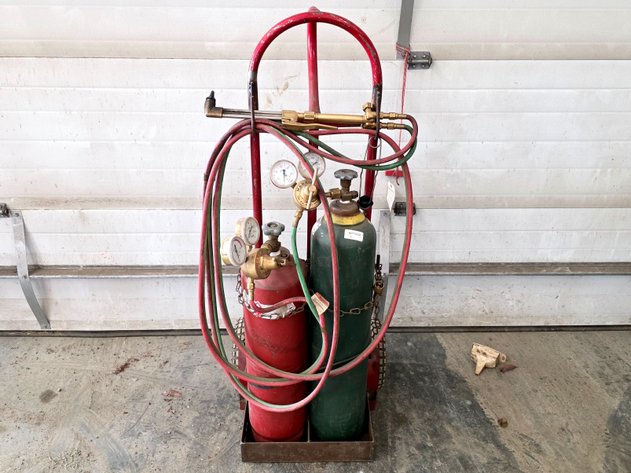 Portable Oxy-Acetylene Welding Kit w/ Dolly & Torch