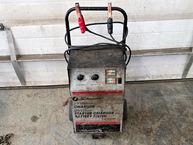 Schumacher Starter Charger & Battery Starter