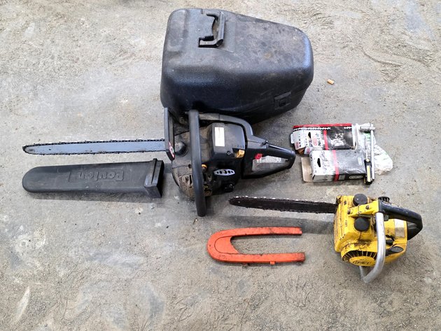 MacCat Chainsaws & Oregon Chains
