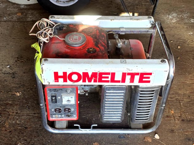 Homelite HG1400 portable generator