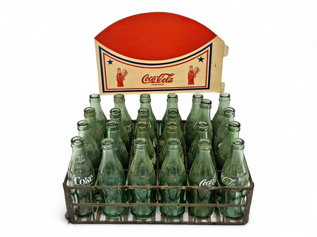 Coca-Cola Wire Carrying Caddy w/ 24x Empty Glass Bottles