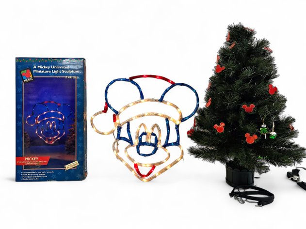 Mickey Unlimited Light-Up Sculpture & Faux Tree
