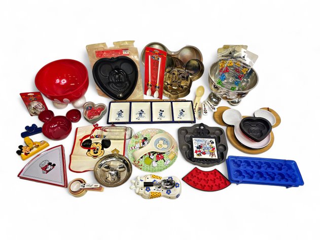 Disney's Mickey Mouse Kitchenware - Baking Goods