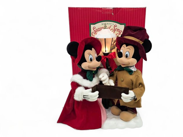 Mickey's Season of Song Animated Figurines