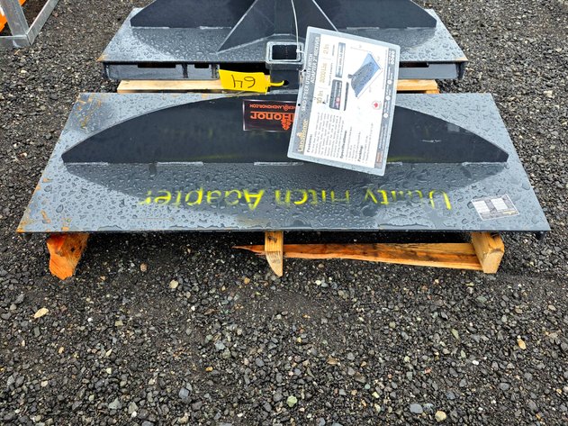 Skid Steer Utility Hitch Adapter 2