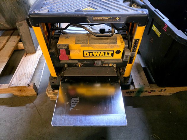 DEWALT Heavy-Duty Planer