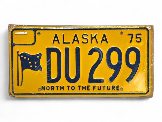 1975 Alaska Passenger License Plates