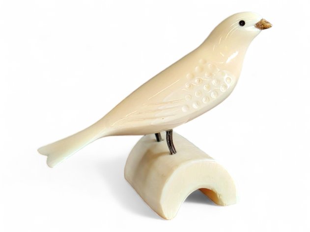 Walrus Ivory Bird on Base - Oseuk Family