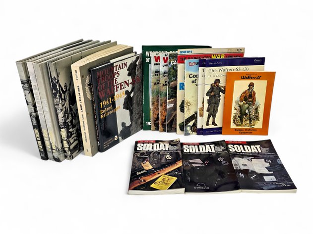 Military Books on Weapons, Equipment & Uniforms