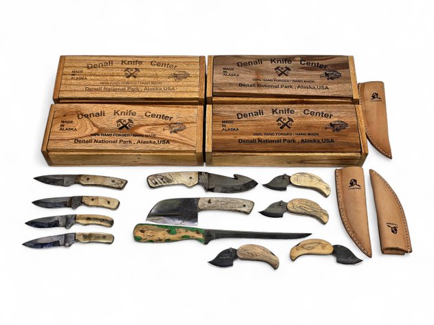11x Knives, 5x Leather Sheaths & 4x Wooden Boxes