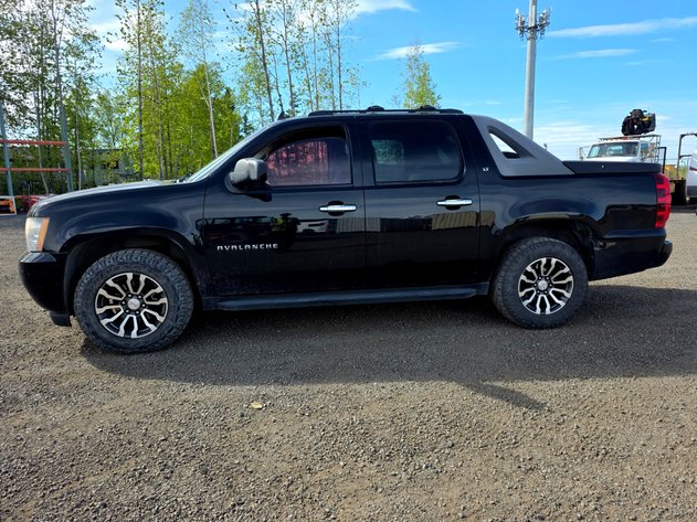 2011 Chevrolet Avalanche Pickup Truck