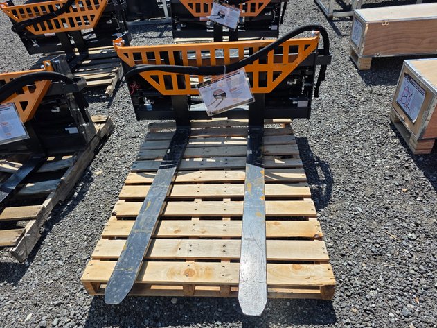 Heavy Duty Hydraulic Pallet Forks w/ Frame - LandHonor - HPF-11-3000G