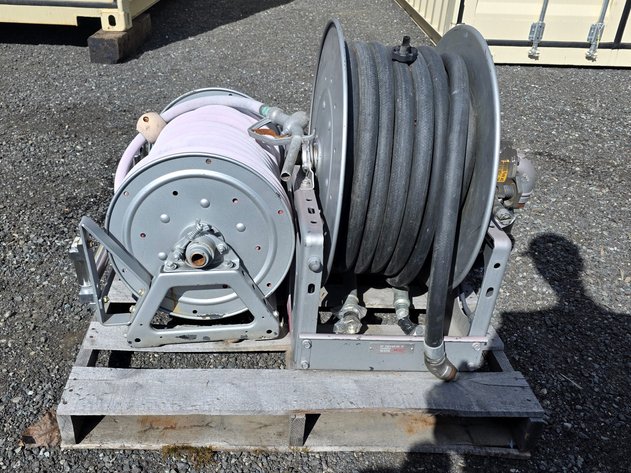 Industrial Hose Reels w/ Fill-Rite Flow Meter