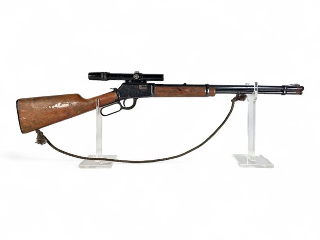 Winchester 9422M XTR .22LR Lever-Action Rifle