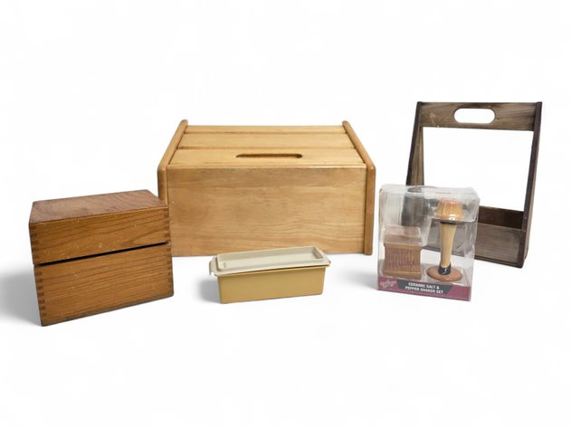 Kitchen & Home décor - Bread Box, Butter Dish, Pepsi-Cola Carrier & More