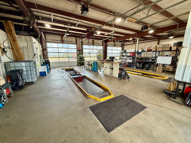 Image for High Volume Quick-Change & Tire Shop