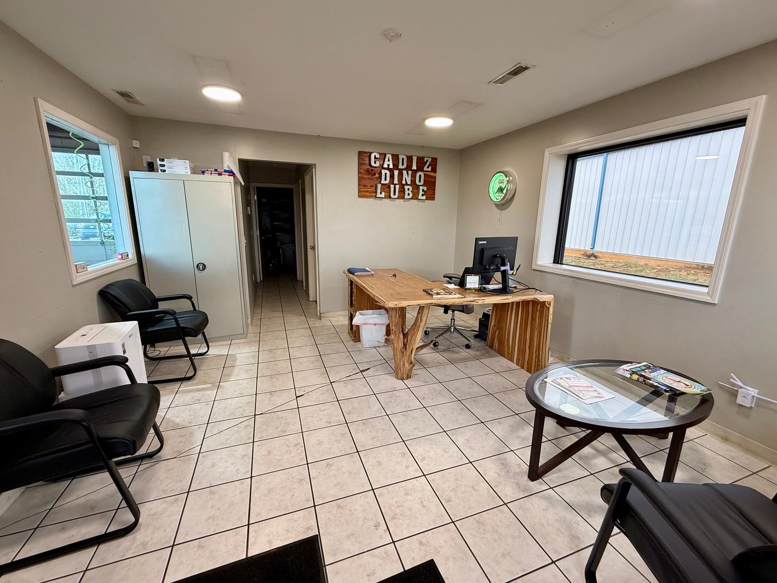 Image for High Volume Quick-Change & Tire Shop