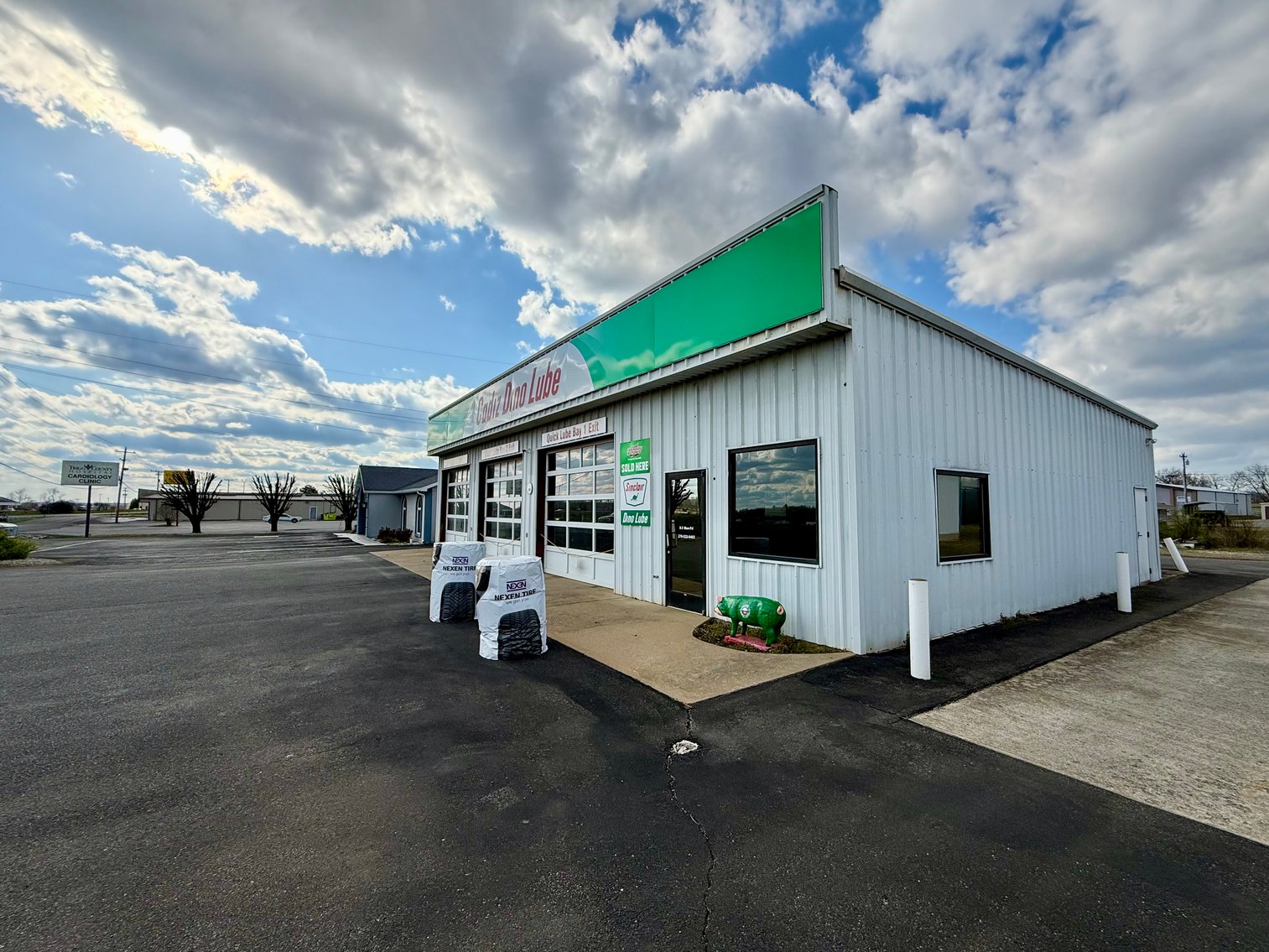 Image for High Volume Quick-Change & Tire Shop