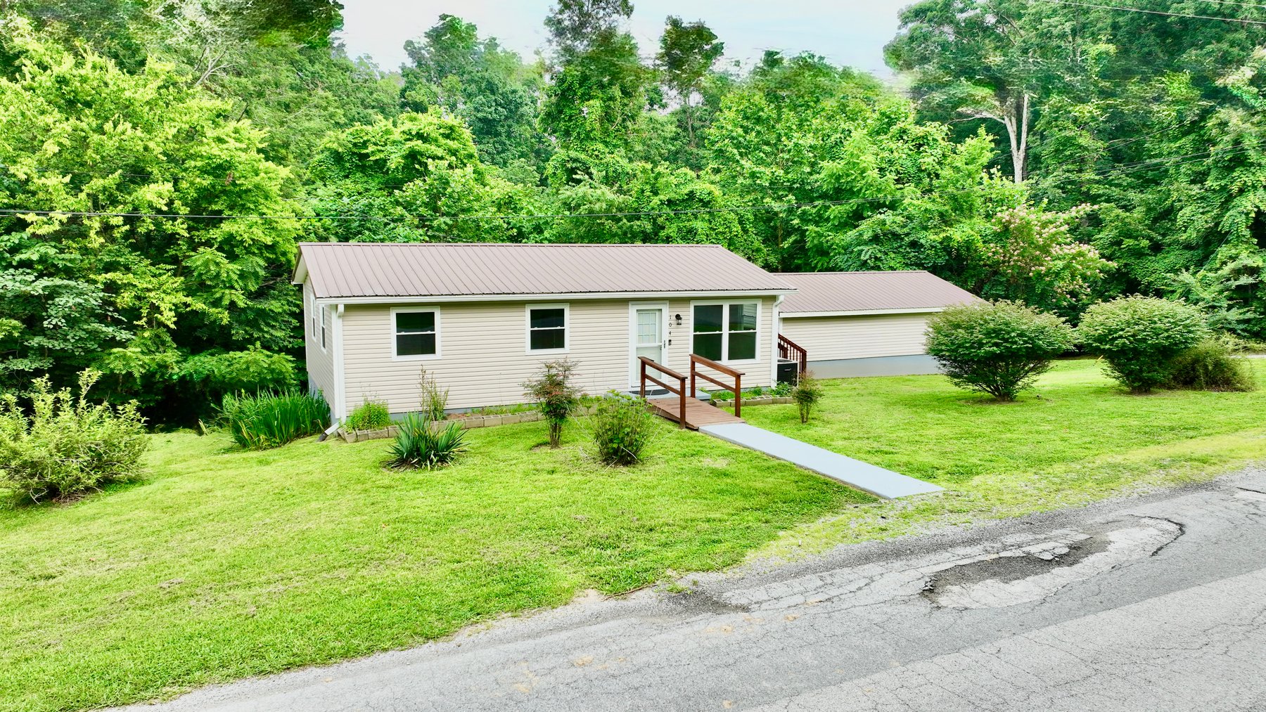 Image for 104 Blue Springs Blvd. Cadiz, KY 42211 Auction