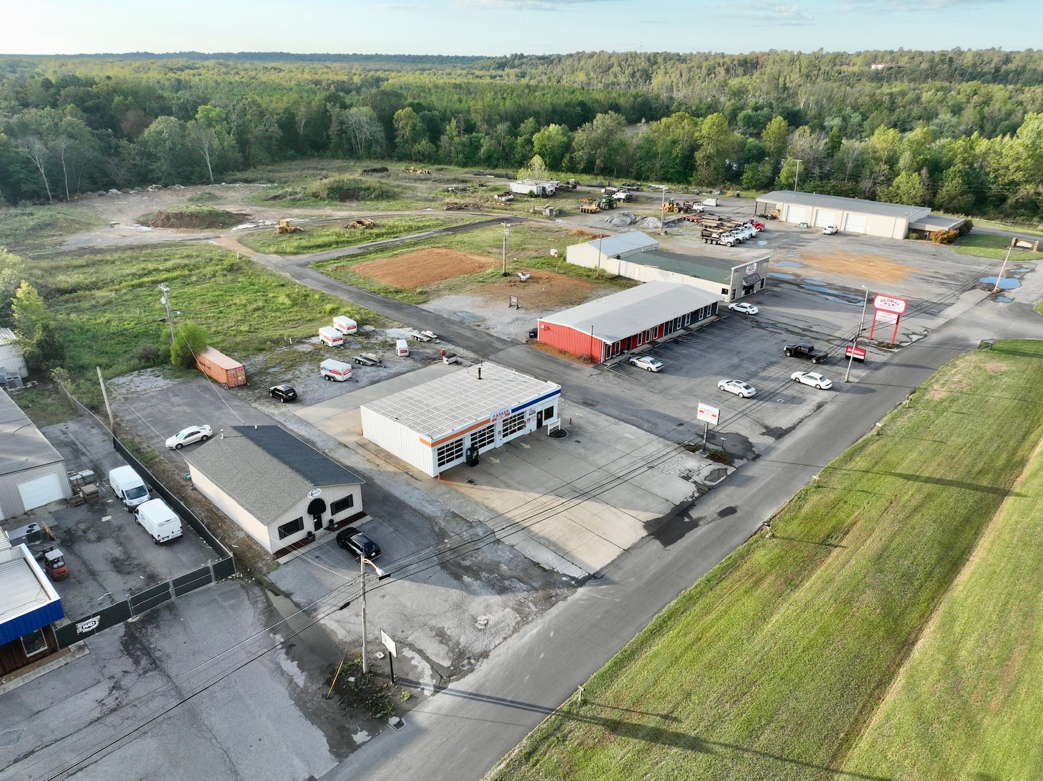 Image for Parker Quik Lube – 38 Main St., Benton, KY 42025